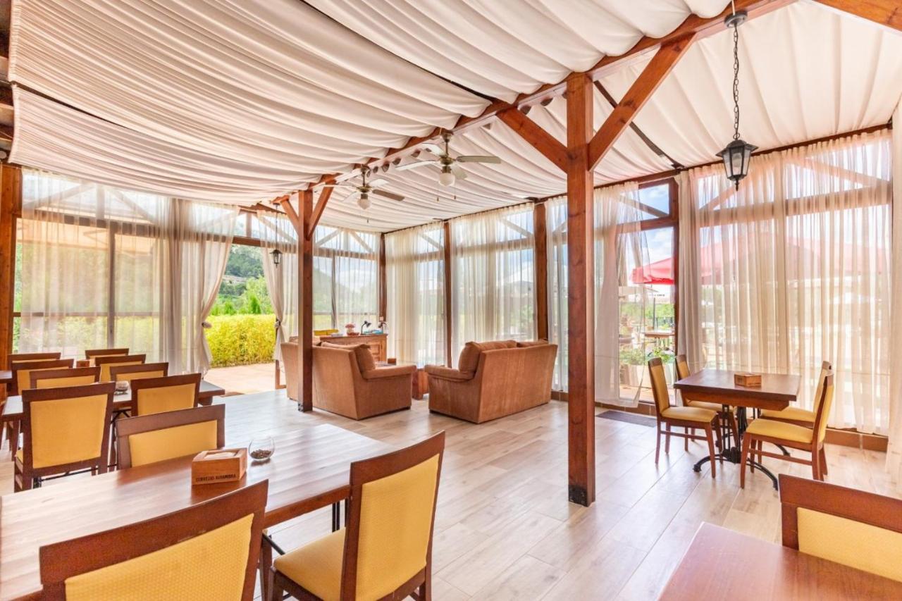 Hotel Finca Fabiola (Adults Only) ฟีเนสตรัต ภายนอก รูปภาพ