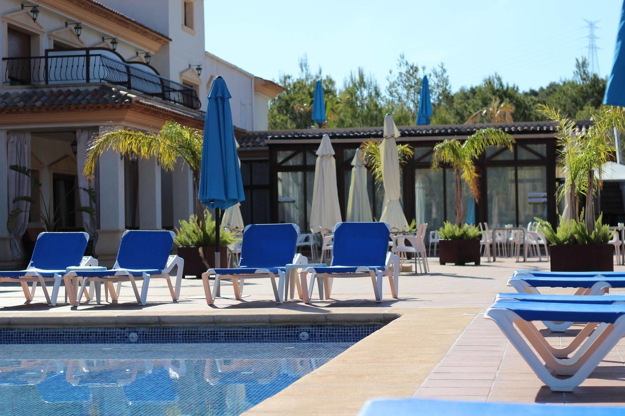 Hotel Finca Fabiola (Adults Only) ฟีเนสตรัต ภายนอก รูปภาพ